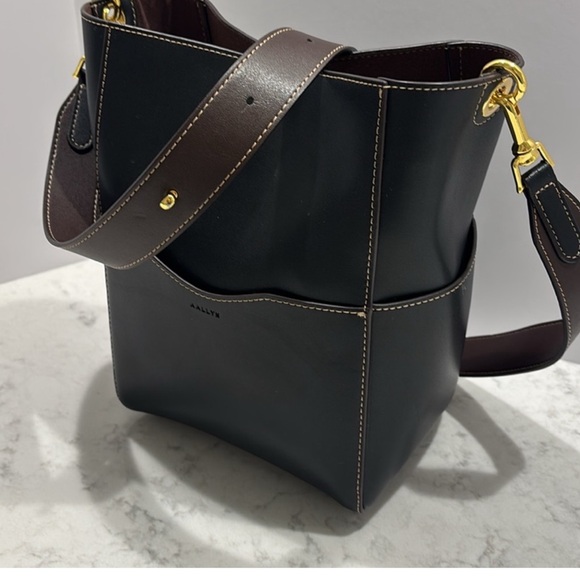 AALLYN Leather Jordan Bucket Bag Black Gold Purse - Picture 9 of 9